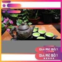 GIÁ SIÊU RẺ -  Bộ ấm chén tử sa Bát Tràng đắp nổi kèm khay sứ hình lá