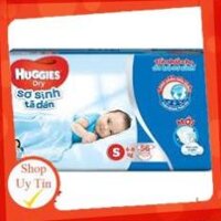 (Giá sốc) Tã Dán Sơ Sinh Huggies Dry Newborn S56 (56 Miếng) (ktsxuan)