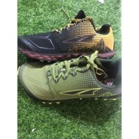 giày Altra superior4.5 size 11UK