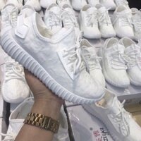 Giày bata trắng mang cực êm chân