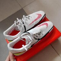 Giày bóng đá Nike Phantom gt màu trắng đỏ