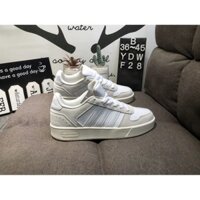 Giày bóng rổ trung tính D-PAD CLASS màu trắng có sẵn CWRY