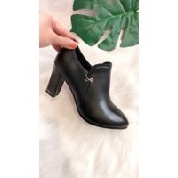 Giày Boot Cổ Thấp 7p Da Xịn Màu Đen Gót Trang Trí Họa Tiết Đẹp Mẫu Mới Hot Nhất Mùa Đông