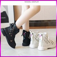 Giầy boot đục lỗ thoáng khí chống trượt cho bé gái từ 4 đến 12 tuổi (88) Richkidsstore2021