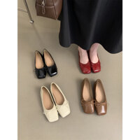 Giày búp bê đáy bệt mũi vuông ballet