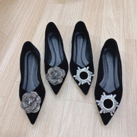 Giày búp bê nữ mũi nhọn phối nơ hoa đính đá lên chân sáng tôn da mã BBQ68