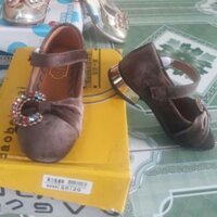 Giày bup bê vòng hạt ( size 29)