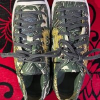 Giày Burberry size 38-39 e cần pass lại ạ