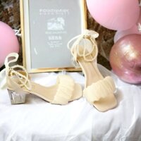 Giày cao gót hở mũi quai cài đính ngọc, gót pha lê 5p sang trọng