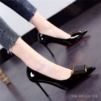 Giày cao gót màu đỏ nổi tiếng trên mạng Giày da cao gót gót nhọn Nữ Giày một lớp da bằng sáng chế khóa vuông mẫu mới 2025