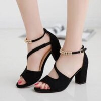 Giày cao gót vuông 7p hở mũi quai chéo vòng cổ hột vuông -TT