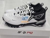 GIÀY CẦU LÔNG LINING AYAT005-3