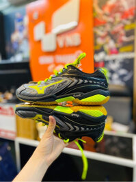 Giày cầu lông Mizuno Wave Fang SS2 - Xám đen - Size: 37