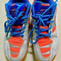 Giày cầu lông nữ Yonex cũ còn tốt 300k giá lúc mua 750k size 38