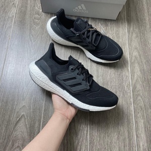 Giày chạy bộ nữ Adidas GX5591