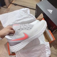 GIÀY CHẠY NỮ NIKE REVOLUTION BQ3207-101