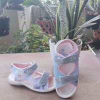 Giày công chúa Elsa