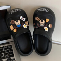 Giày Crocs Nữ Thời Trang Mùa Hè Chống Trơn Trượt Và Thoải Mái Chất Liệu EVA Chủ Cửa Hàng Cún Con Phụ Kiện Dễ Thương