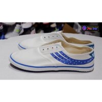 Giày đá bóng bata tàu