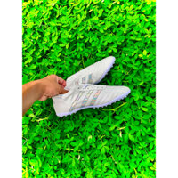 giày đá bóng CT3 da nhăn titan trắng bạc