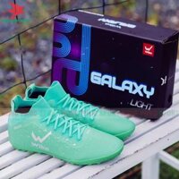 GIÀY ĐÁ BÓNG WIKA GALAXY LIGHT XANH LAM SÂN CỎ NHÂN TẠO