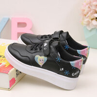 Giày da trắng cho bé gái 2024 Giày hoạt hình Trung Quốc Giày chống trượt thoáng khí 50219