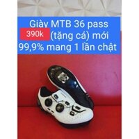 Giày đạp xe nữ