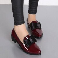 Giày đế bệt mũi nhọn dành cho nữ: Giày đế thấp màu trơn thời trang