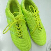 giày futsal ct3