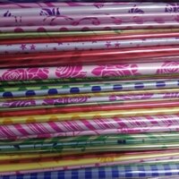 Giấy gói quà hoa văn trơn bóng xấp 40 tờ kt 50 x70 cm