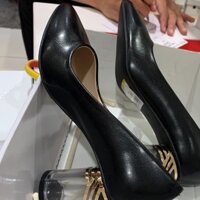 Giày juno của Nhan