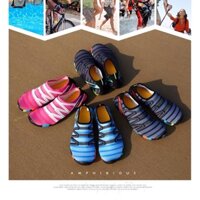 Giày lội nước cho cả nhà