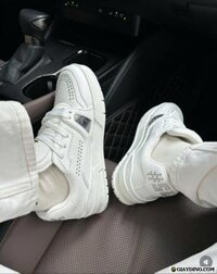 Giày Louis Vuitton Trainer Trắng Đính Đá
