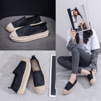 Giày lười Slip on vải nữ phong cách HQ - Chất liệu vải ren thủ công, đế cao su viền cói - Mã 686
