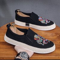 Giày lười vải slip on nam - Chất liệu vải bố thêu họa tiết, đế cao su viền cói nổi bật cá tính - Mã E018/E019/E020/E021