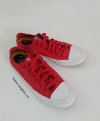 Giày màu đỏ trắng Converse chuẩn xịn size 37.5cm (tương đương 24cm). Giày đẹp độ mới cao