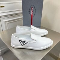Giày nam Prada tấm lót biểu tượng hình tam giác ngược lớp lót da cừu thoải mái và bền
