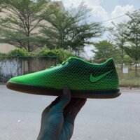 Giày  Nike  Nam bóng  đá  cầu  lông