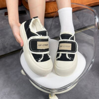 Giày nữ quai dán tua rua chất liệu canvas đế cao 5cm