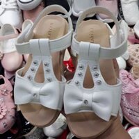 Giày sandal bé gái đẹp và xinh