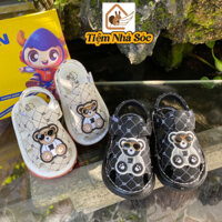 Giày Sandal có kèn Tập đi cho Bé,họa tiết chú gấu đeo kính đáng yêu đế su mềm dẻo thích hợp đi chơi mùa hè