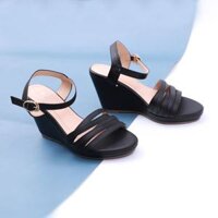 Giày Sandal Đế Xuồng 7cm Quai Sợi Màu Đen Pixie X707 (Store 5703)