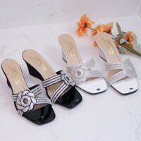 Giày sandal nữ đế xuồng 7p quai xoàn hoa hồng - X040