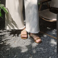 Giày sandal nữ Làniee quai ngang đôi dây gài thanh lịch 2 màu sang chân đế giả da bọc màu nâu tối - LNX02