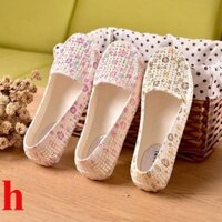 Giày Sandal Nữ Nhựa Chống Trơn Trượt Lỗ In Hình Rỗng Y Tá Đế Mềm Lái Xe Giày Đi Biển Phụ Nữ Mang Thai Mẹ Giày