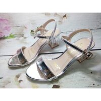 Giày sandal nữ