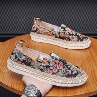 Giày Slip on nam 2023 - Chất liệu vải bố dệt hoa văn hoa lá thoáng khí, đế cao su viền cói chống trơn - Mã 8925