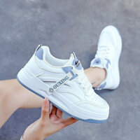 Giày sneaker hot đình đám