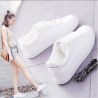 Giày sneaker nữ năng động, cá tính