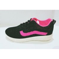 Giày sneaker nữ